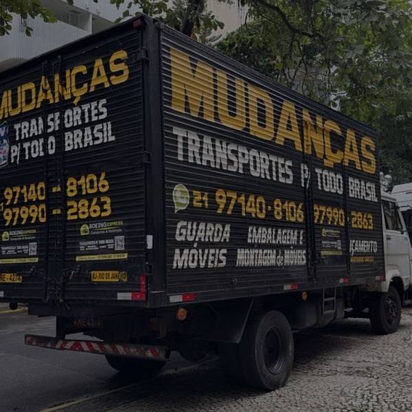 Caminhão Boeing Express no Rio de Janeiro