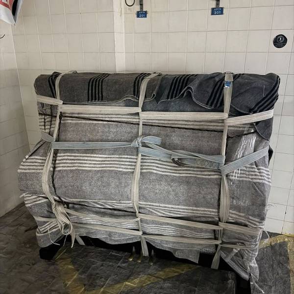 Sofá embalado profissionalmente